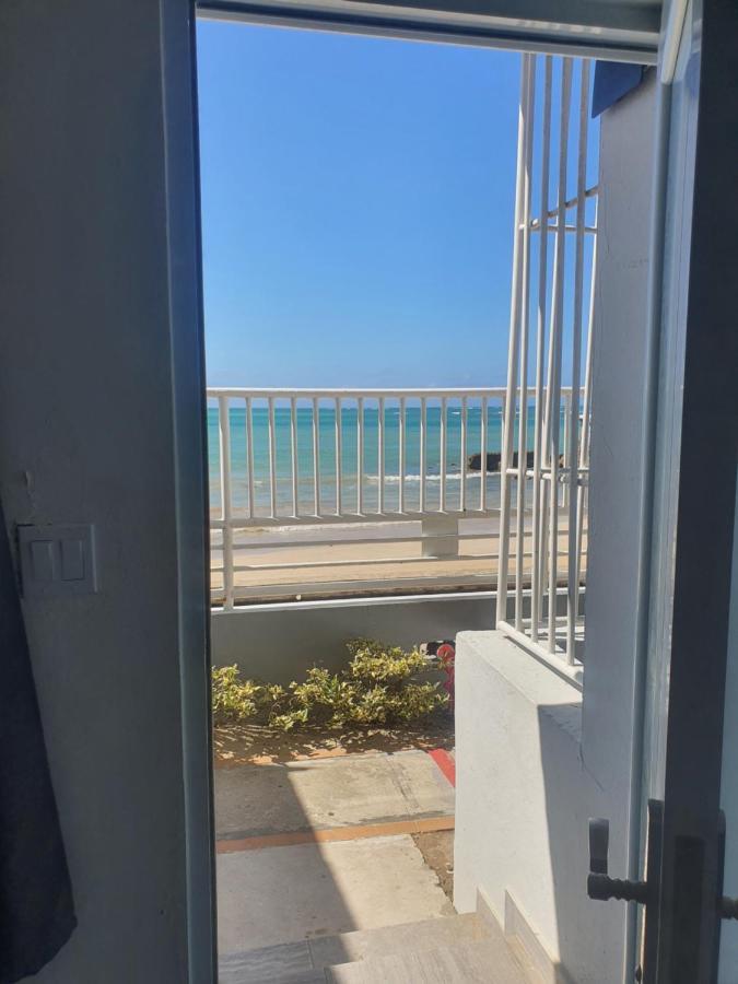 Sea Breezer Vacation Ocean Front En Condominio Playa Mar San Juan Exterior foto